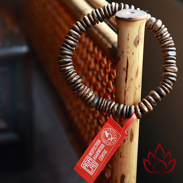 Vòng Trầm Hương Hạt Dẹp | 6-7 Ly | Trầm Bì Rễ Tự Nhiên